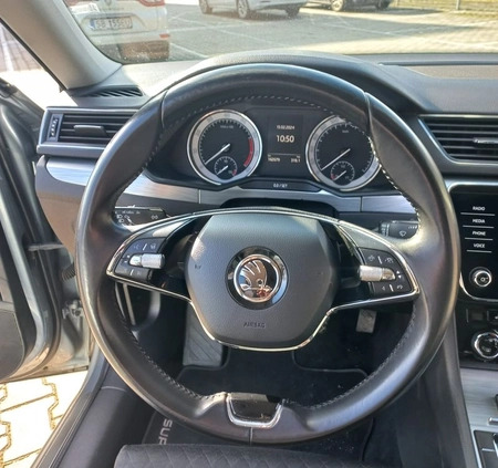 Skoda Superb cena 84000 przebieg: 163000, rok produkcji 2020 z Grudziądz małe 92